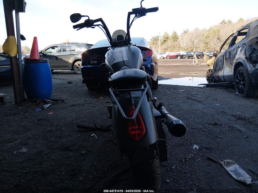2017 Victory Gunner VIN 5VPCGBAB3H3058412 IAAI salvage auction — LEFT & RIGHT, Wait Title, sold $1,450 on 2026-07-07 (photo 6)