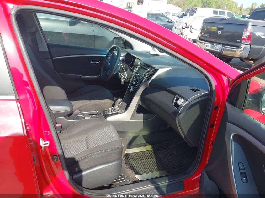 2013 Hyundai Elantra VIN KMHD35LE2DU084894 IAAI salvage auction — LEFT FRONT, Wait Title, sold $375 on 2026-07-20 (photo 5)