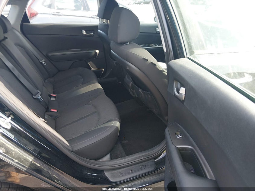 2016 Kia Optima VIN 5XXGT4L38GG100827 IAAI salvage auction — FRONT END, Wait Title, sold $750 on 2026-07-08 (photo 8)