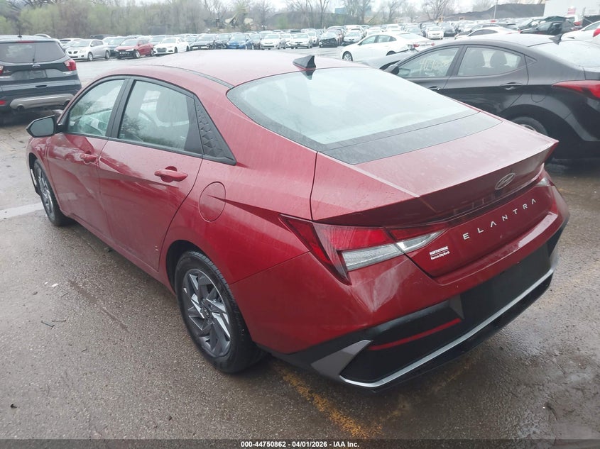 2024 Hyundai Elantra VIN KMHLM4DG8RU681638 IAAI salvage auction — ROOF, Salvage (Missouri), sold $3,550 on 2026-07-08 (photo 3)