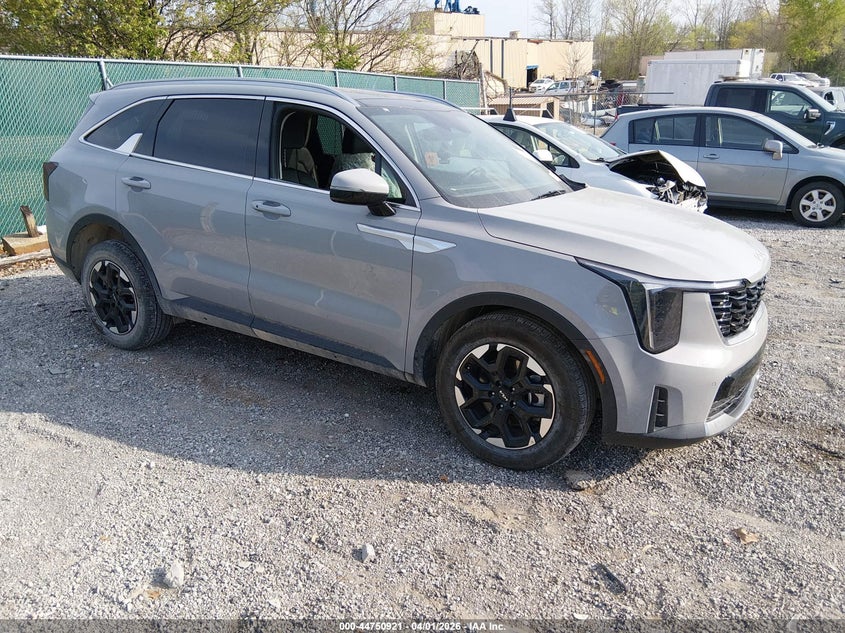 2025 Kia Sorento VIN 5XYRL4JCXSG371596 IAAI salvage auction — BIOHAZARD/CHEMICAL, Wait Title, sold $12,100 on 2026-07-19 (photo 1)