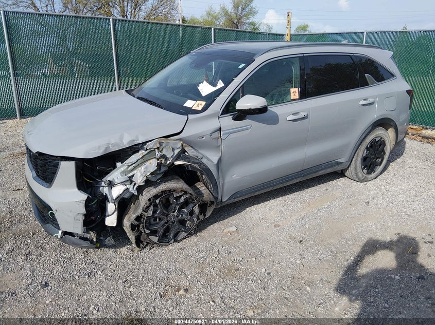 2025 Kia Sorento VIN 5XYRL4JCXSG371596 IAAI salvage auction — BIOHAZARD/CHEMICAL, Wait Title, sold $12,100 on 2026-07-19 (photo 2)