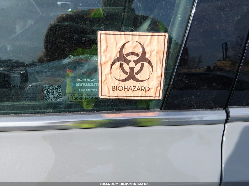 2025 Kia Sorento VIN 5XYRL4JCXSG371596 IAAI salvage auction — BIOHAZARD/CHEMICAL, Wait Title, sold $12,100 on 2026-07-19 (photo 8)