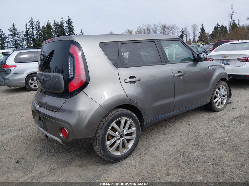 2018 Kia Soul VIN KNDJP3A58J7576259 IAAI salvage auction — RIGHT FRONT, Wait Title, sold $725 on 2026-07-08 (photo 4)