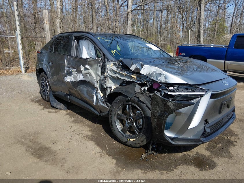 2025 Toyota Bz4x VIN JTMABACA5SA093250 — IAAI salvage auction photo