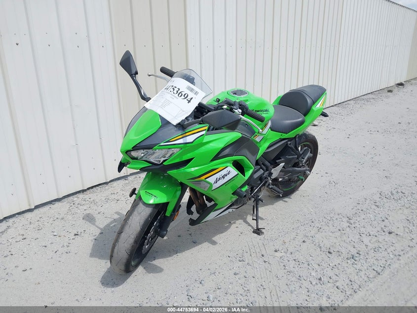 2025 Kawasaki Ninja VIN ML5EXEP11SDAF8474 IAAI salvage auction — RIGHT SIDE, Salvage (Georgia), sold $2,025 on 2026-07-15 (photo 2)
