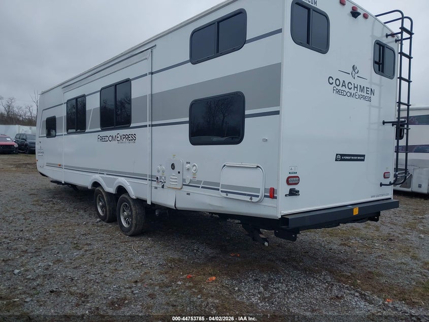 2025 Coachmen Other VIN 5ZT2FEUB9SW030919 IAAI salvage auction — SIDE, Mv-907A (New York), sold $8,050 on 2026-07-15 (photo 3)