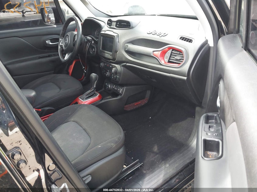 2018 Jeep Renegade VIN ZACCJBCB6JPH64904 IAAI salvage auction — RIGHT FRONT, Salvage (Virginia), sold $3,500 on 2026-07-31 (photo 5)