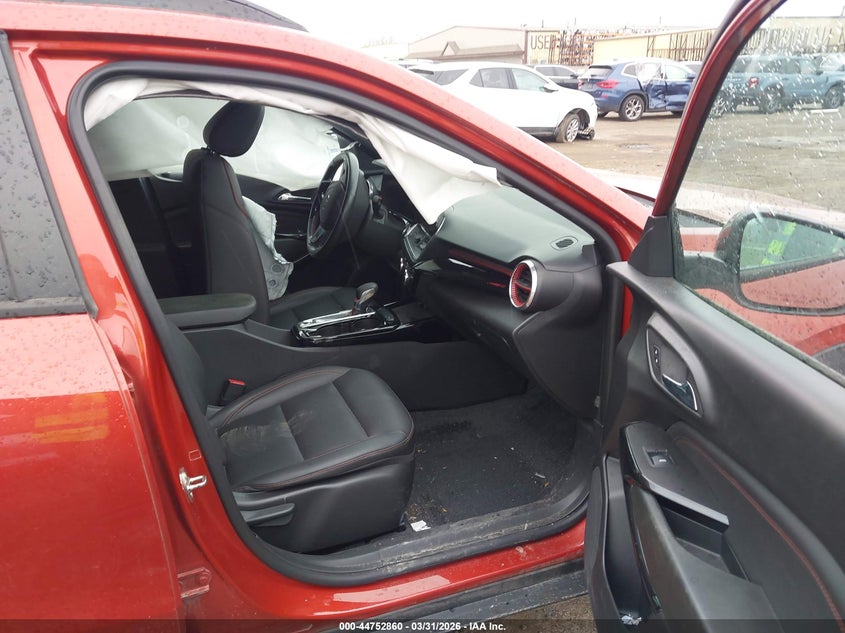 2024 Chevrolet Trax VIN KL77LJE28RC034721 IAAI salvage auction — LEFT SIDE, Wait Title, sold $7,200 on 2026-07-16 (photo 5)