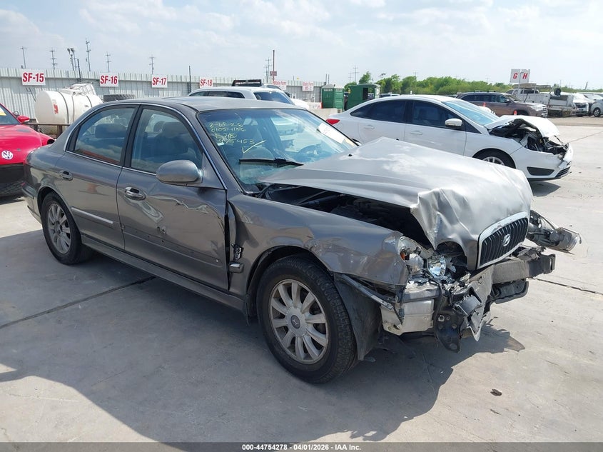 2004 Hyundai Sonata VIN KMHWF35H54A975453 IAAI salvage auction — FRONT END, Salvage (Arkansas), sold $250 on 2026-07-13 (photo 1)