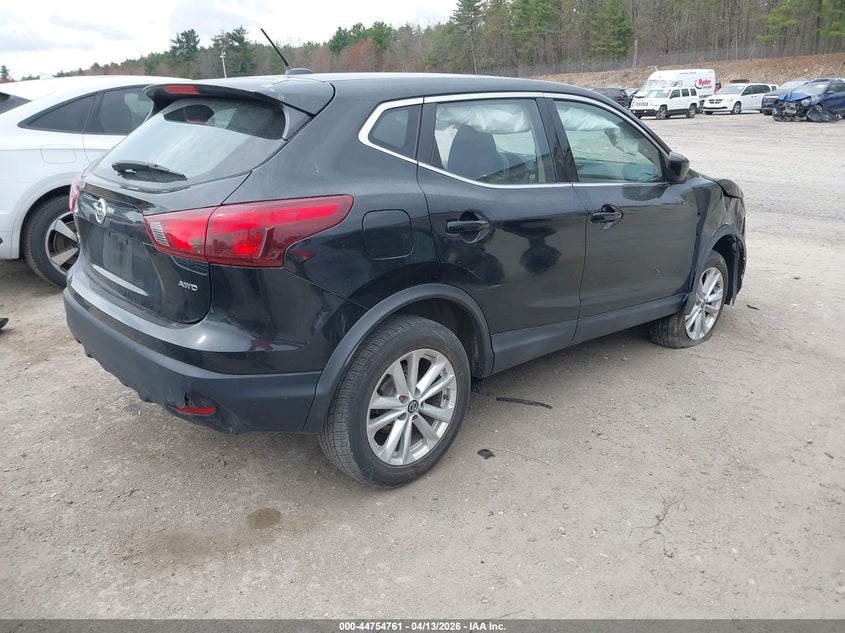 2019 Nissan Rogue VIN JN1BJ1CR6KW624989 IAAI salvage auction — RIGHT FRONT, Salvage Title, sold $1,100 on 2026-07-24 (photo 4)
