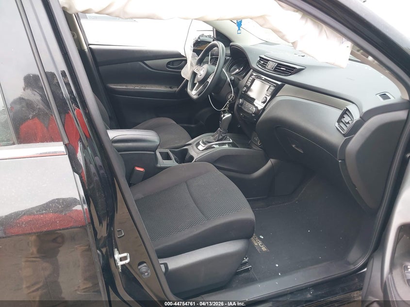 2019 Nissan Rogue VIN JN1BJ1CR6KW624989 IAAI salvage auction — RIGHT FRONT, Salvage Title, sold $1,100 on 2026-07-24 (photo 5)