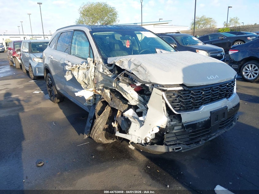 2025 Kia Sorento VIN 5XYRL4JC2SG396184 — IAAI salvage auction photo
