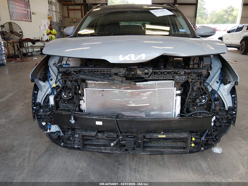 2026 Kia Sportage VIN 5XYK33DFXTG379166 IAAI salvage auction — FRONT END, Original (Texas), sold $12,750 on 2026-07-06 (photo 6)