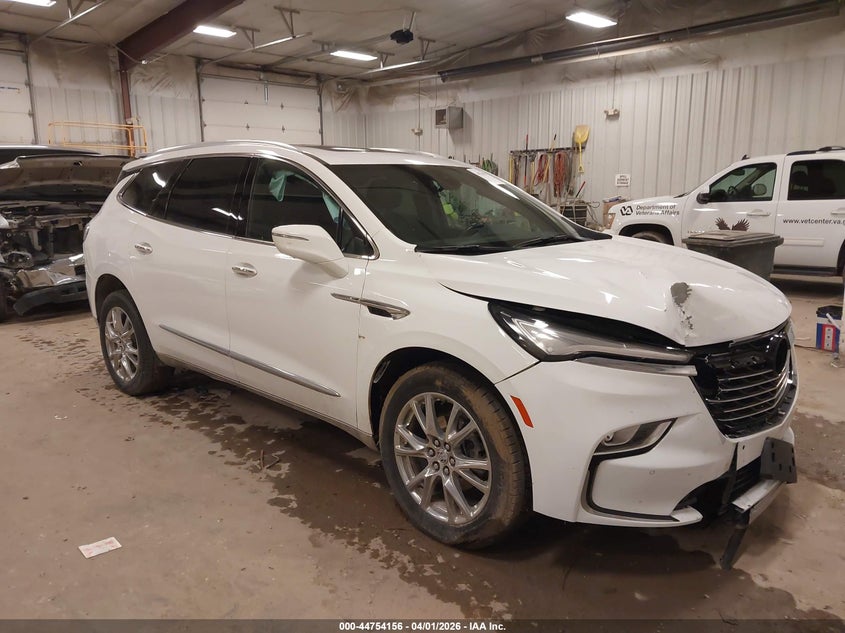 2024 Buick Enclave VIN 5GAEVAKW3RJ115666 — IAAI salvage auction photo