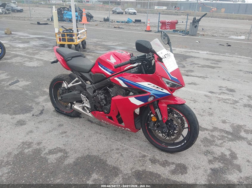 2024 Honda Cbr VIN MLHRH1553R5000503 IAAI salvage auction — THEFT, Salvage (Illinois), sold $3,600 on 2026-07-07 (photo 1)