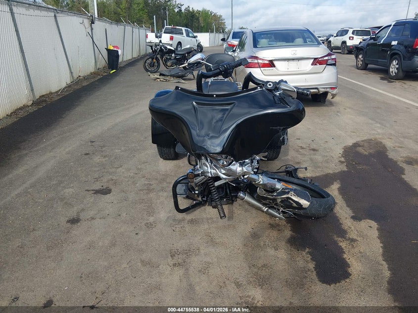 2015 Harley-davidson Freewheeler VIN 1HD1MCM19FB852503 IAAI salvage auction — FRONT END, Clear (Oklahoma), sold $1,050 on 2026-07-21 (photo 5)