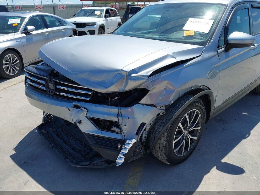 2021 Volkswagen Tiguan VIN 3VV1B7AX3MM028270 IAAI salvage auction — FRONT END, Salvage Title, sold $2,300 on 2026-08-24 (photo 6)