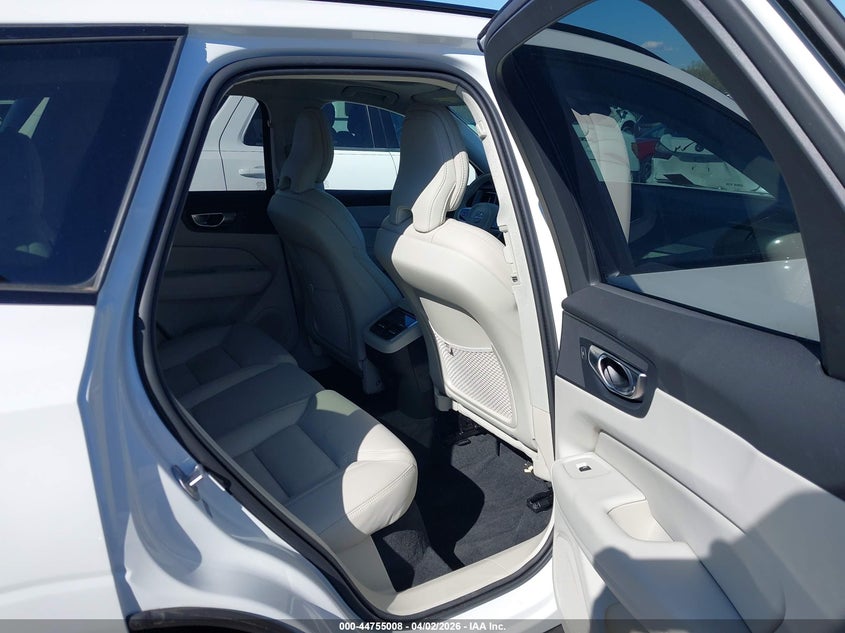 2025 Volvo Xc60 VIN YV4M12RM6S1204859 IAAI salvage auction — FRONT END, Clear (Oklahoma), sold $16,100 on 2026-07-22 (photo 8)