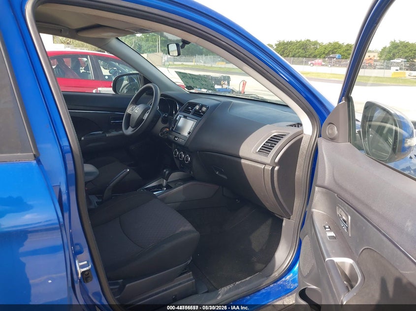 2018 Mitsubishi Outlander VIN JA4AP3AU2JZ017926 IAAI salvage auction — FRONT END, Rebuildable (Florida), sold $2,950 on 2026-07-23 (photo 5)