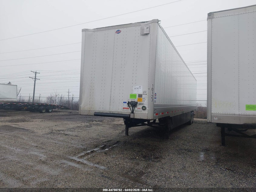2023 Utility trailer mfg Semi trailer VIN 1UYVS2539P7951105 IAAI salvage auction — REAR END, Salvage (Illinois), sold $10,400 on 2026-08-17 (photo 2)