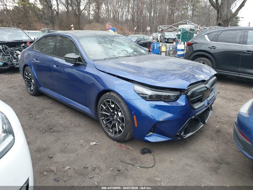 2026 BMW M5 VIN WBS83FK05TCX02143 — IAAI salvage auction photo
