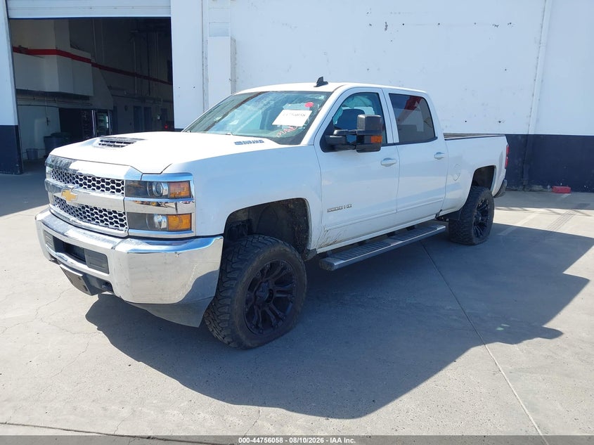 2019 Chevrolet Silverado VIN 1GC1KSEY6KF148761 IAAI salvage auction — SIDE, Salvage Title, sold $8,650 on 2026-09-09 (photo 2)