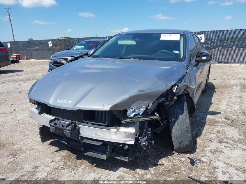 2022 Kia K5 VIN 5XXG14J2XNG145880 IAAI salvage auction — FRONT END, Salvage (Texas), sold $3,000 on 2026-07-28 (photo 2)