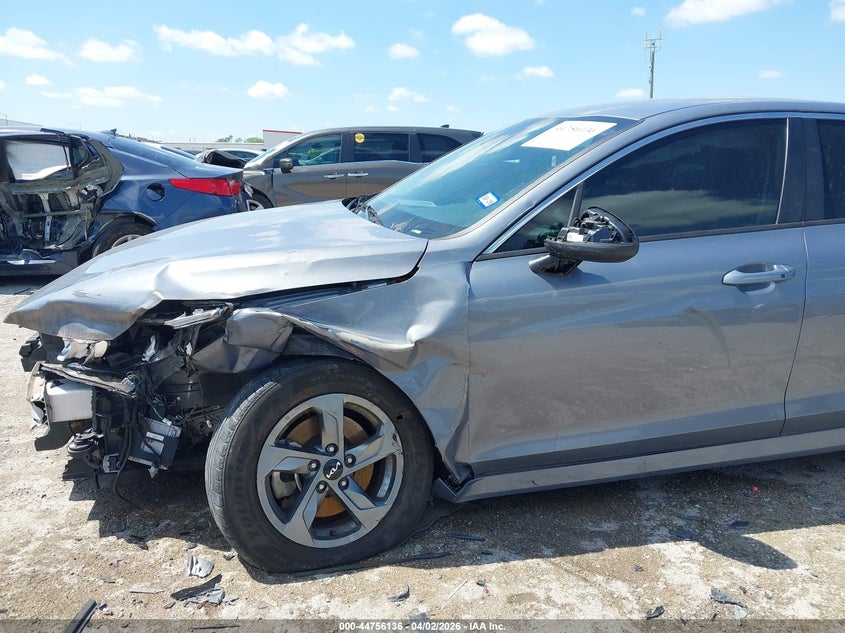 2022 Kia K5 VIN 5XXG14J2XNG145880 IAAI salvage auction — FRONT END, Salvage (Texas), sold $3,000 on 2026-07-28 (photo 6)