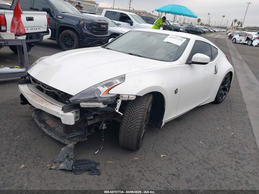 2018 Nissan 370z VIN JN1AZ4EH3JM572712 IAAI salvage auction — SIDE, Wait Title, sold $3,500 on 2026-07-12 (photo 2)