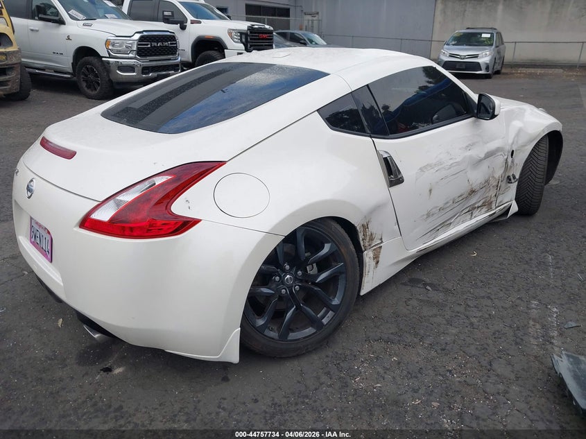 2018 Nissan 370z VIN JN1AZ4EH3JM572712 IAAI salvage auction — SIDE, Wait Title, sold $3,500 on 2026-07-12 (photo 4)