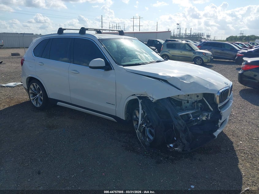 2018 BMW X5 VIN 5UXKR2C57J0Z15574 IAAI salvage auction — RIGHT FRONT, Wait Title, sold $3,850 on 2026-07-22 (photo 1)