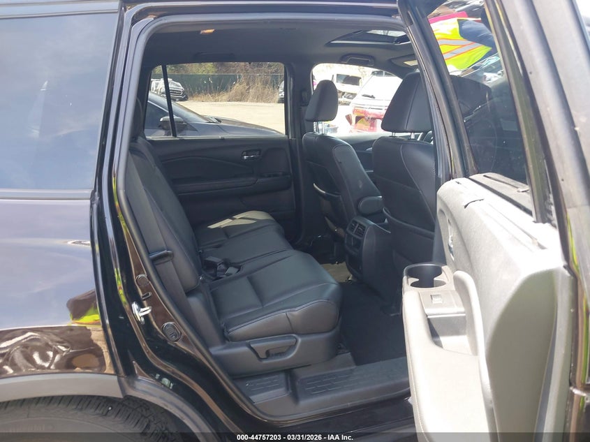 2020 Honda Passport VIN 5FNYF8H51LB012194 IAAI salvage auction — LEFT SIDE, Wait Title, sold $7,050 on 2026-07-30 (photo 8)