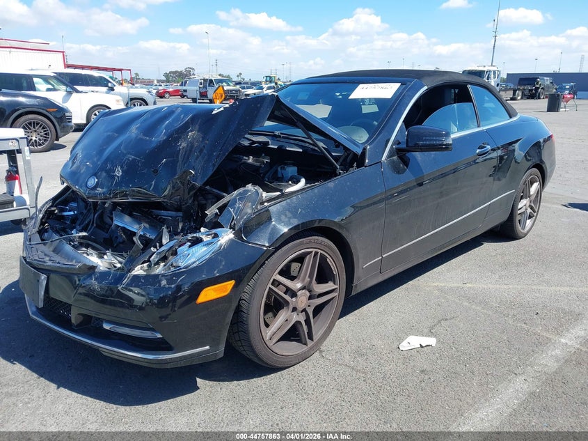 2013 Mercedes-benz E-klasse VIN WDDKK5KF4DF183607 IAAI salvage auction — FRONT END, Wait Title, sold $1,050 on 2026-08-06 (photo 2)