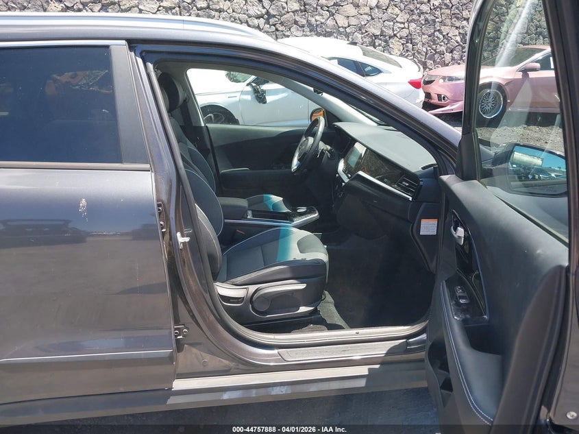 2020 Kia Niro VIN KNDCC3LG0L5062956 IAAI salvage auction — REAR END, Salvage (Hawaii), sold $375 on 2026-07-23 (photo 5)