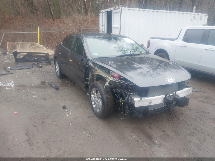 2025 Hyundai Sonata VIN KMHL24JA7SA431126 — IAAI salvage auction photo