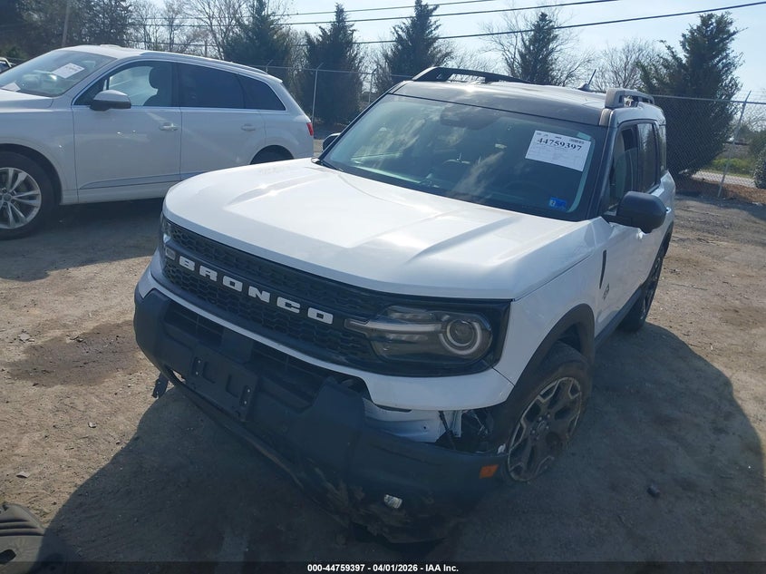 2025 Ford Bronco sport VIN 3FMCR9CN0SRE02971 IAAI salvage auction — FRONT END, Clear (Virginia), sold $8,200 on 2026-07-28 (photo 2)