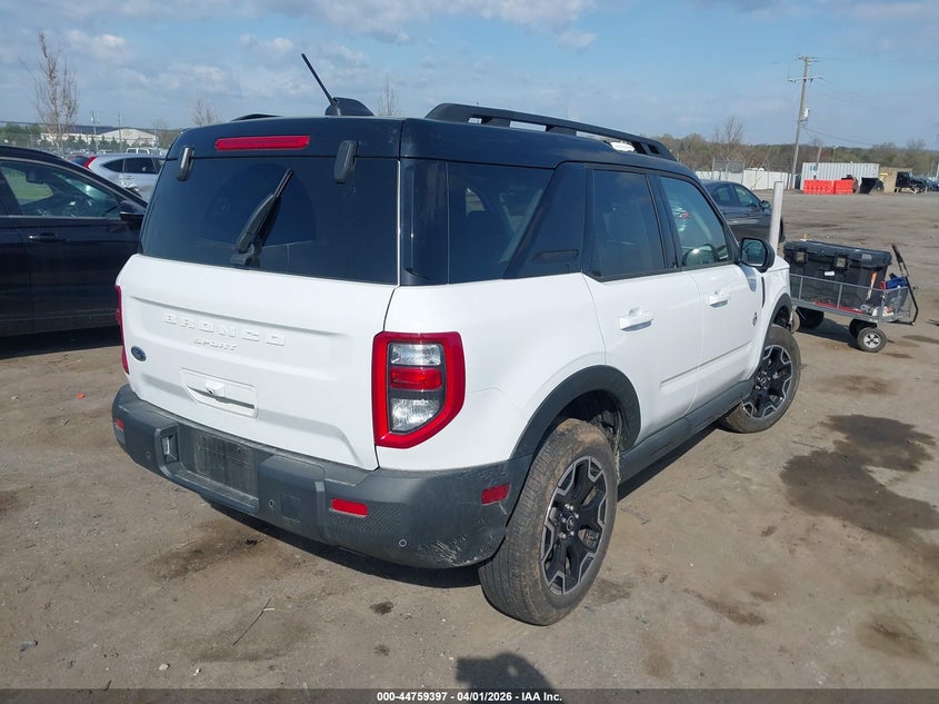 2025 Ford Bronco sport VIN 3FMCR9CN0SRE02971 IAAI salvage auction — FRONT END, Clear (Virginia), sold $8,200 on 2026-07-28 (photo 4)