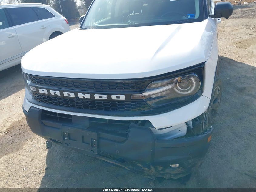 2025 Ford Bronco sport VIN 3FMCR9CN0SRE02971 IAAI salvage auction — FRONT END, Clear (Virginia), sold $8,200 on 2026-07-28 (photo 6)