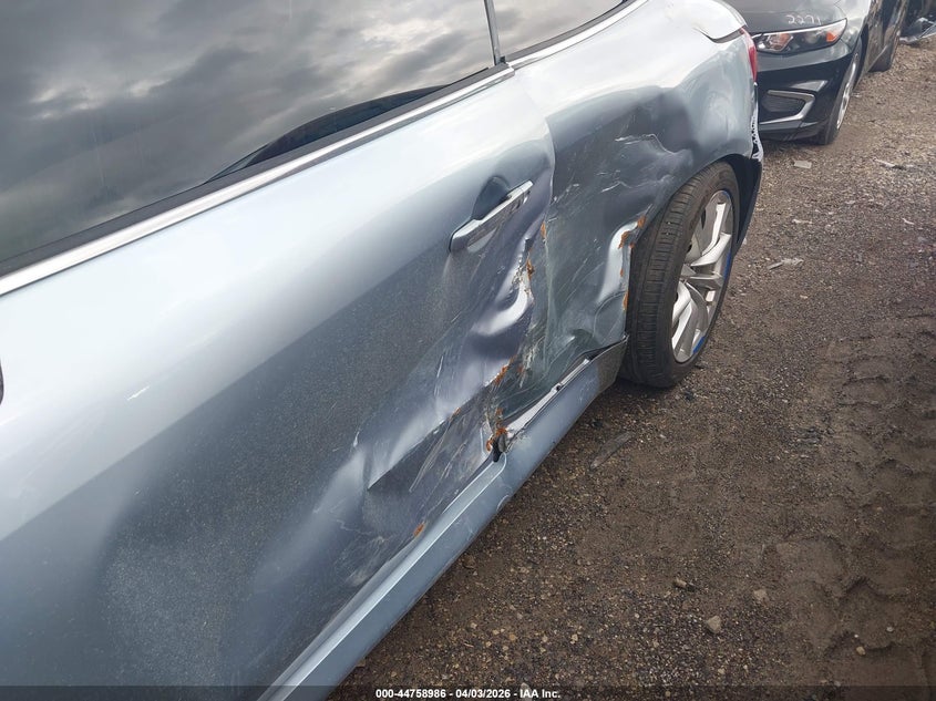 2011 Infiniti G VIN JN1CV6FEXBM951485 IAAI salvage auction — LEFT SIDE, Clear (Michigan), sold $1,100 on 2026-07-16 (photo 6)