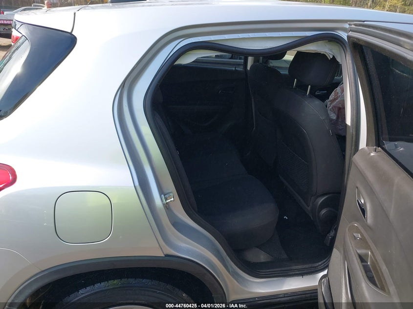 2017 Chevrolet Trax VIN KL7CJKSB9HB213742 IAAI salvage auction — FRONT END, Wait Title, sold $450 on 2026-07-09 (photo 8)