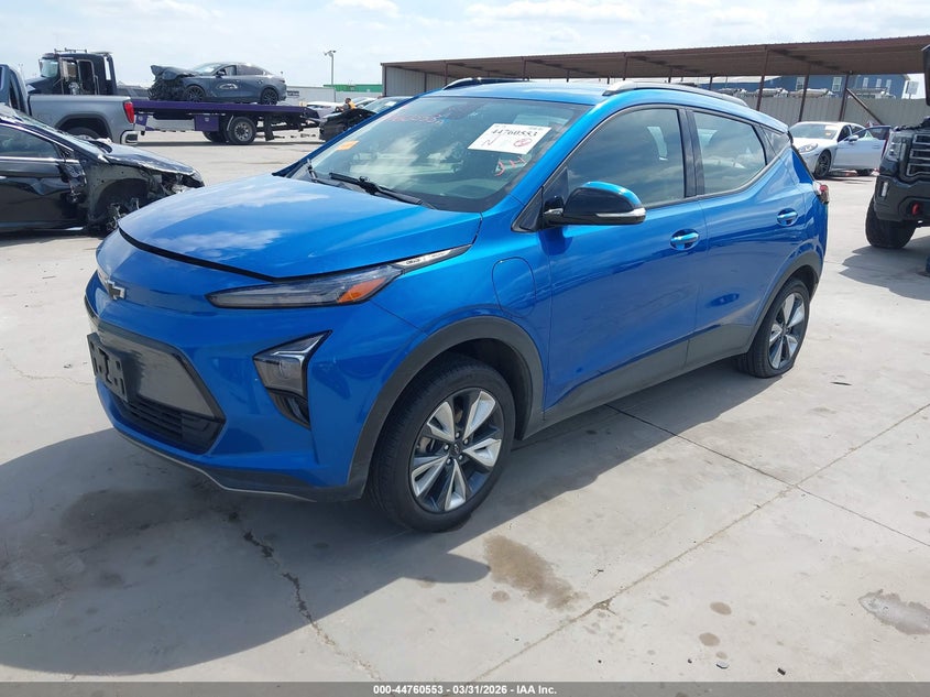2022 Chevrolet Bolt euv VIN 1G1FY6S06N4124723 IAAI salvage auction — RIGHT FRONT, Original (Texas), sold $7,400 on 2026-07-08 (photo 2)