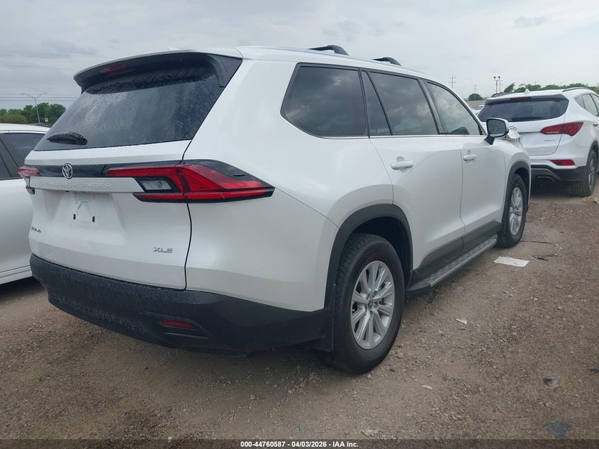 2026 Toyota Highlander VIN 5TDACAB54TS087591 IAAI salvage auction — LEFT FRONT, Salvage (Texas), sold $19,200 on 2026-07-20 (photo 4)