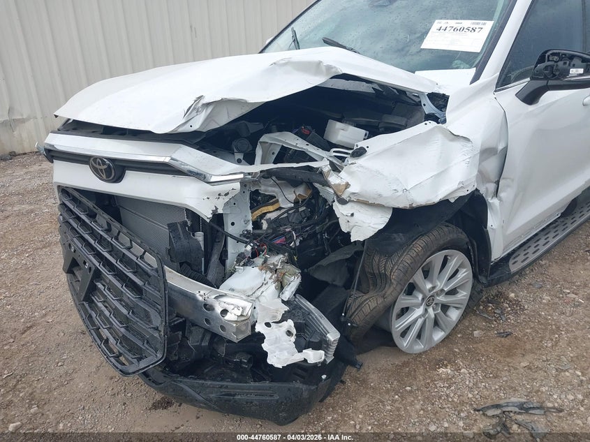2026 Toyota Highlander VIN 5TDACAB54TS087591 IAAI salvage auction — LEFT FRONT, Salvage (Texas), sold $19,200 on 2026-07-20 (photo 6)