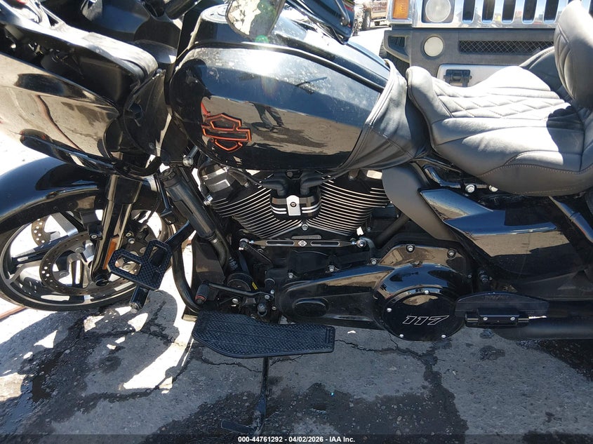 2025 Harley-davidson Road glide VIN 1HD1KH715SB613541 IAAI salvage auction — LEFT SIDE, Wait Title, sold $8,850 on 2026-07-22 (photo 9)