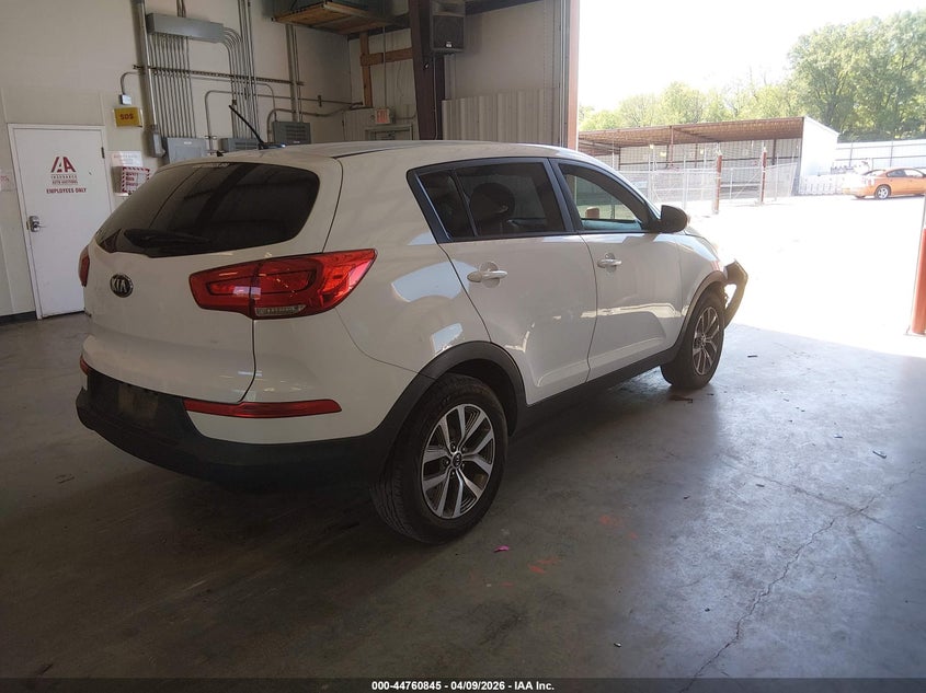 2014 Kia Sportage VIN KNDPB3AC0E7664297 IAAI salvage auction — RIGHT FRONT, Salvage Title, sold $1,350 on 2026-07-06 (photo 4)
