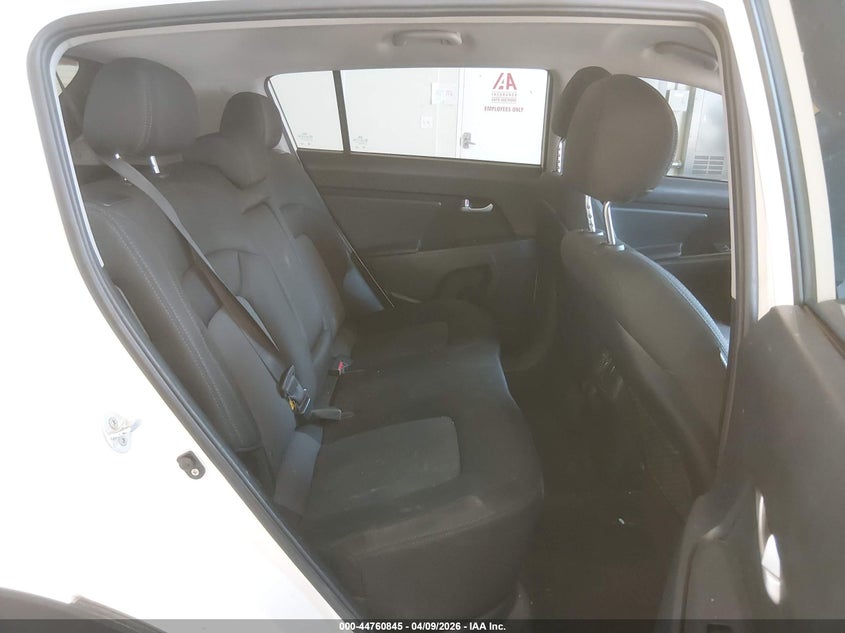 2014 Kia Sportage VIN KNDPB3AC0E7664297 IAAI salvage auction — RIGHT FRONT, Salvage Title, sold $1,350 on 2026-07-06 (photo 8)