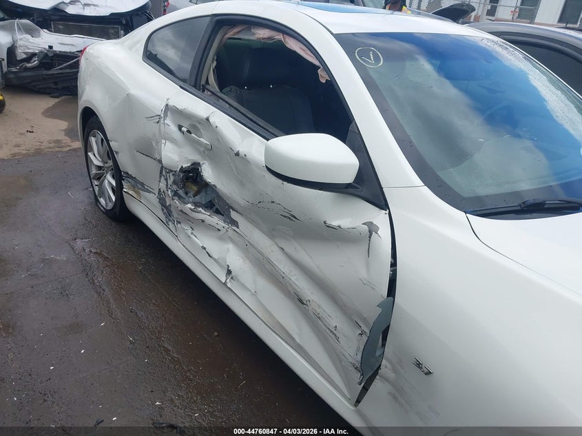 2015 Infiniti Q60 VIN JN1CV6EK4FM870544 IAAI salvage auction — RIGHT SIDE, Salvage (North Carolina), sold $2,550 on 2026-07-20 (photo 6)