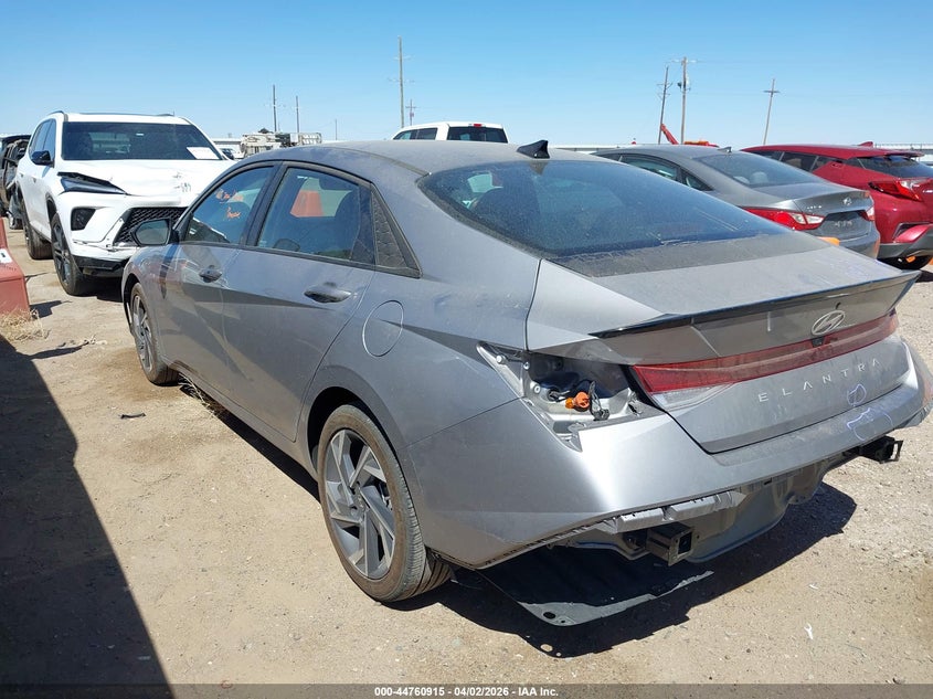 2025 Hyundai Elantra VIN KMHLM4DG2SU059235 IAAI salvage auction — REAR END, Wait Title, sold $8,000 on 2026-07-07 (photo 3)