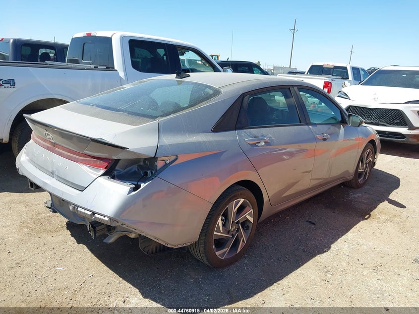 2025 Hyundai Elantra VIN KMHLM4DG2SU059235 IAAI salvage auction — REAR END, Wait Title, sold $8,000 on 2026-07-07 (photo 4)